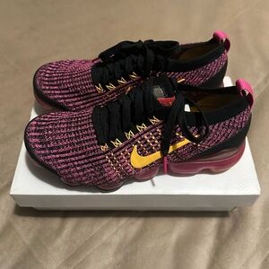 Nike Air Vapormax Flyknit Sneakers